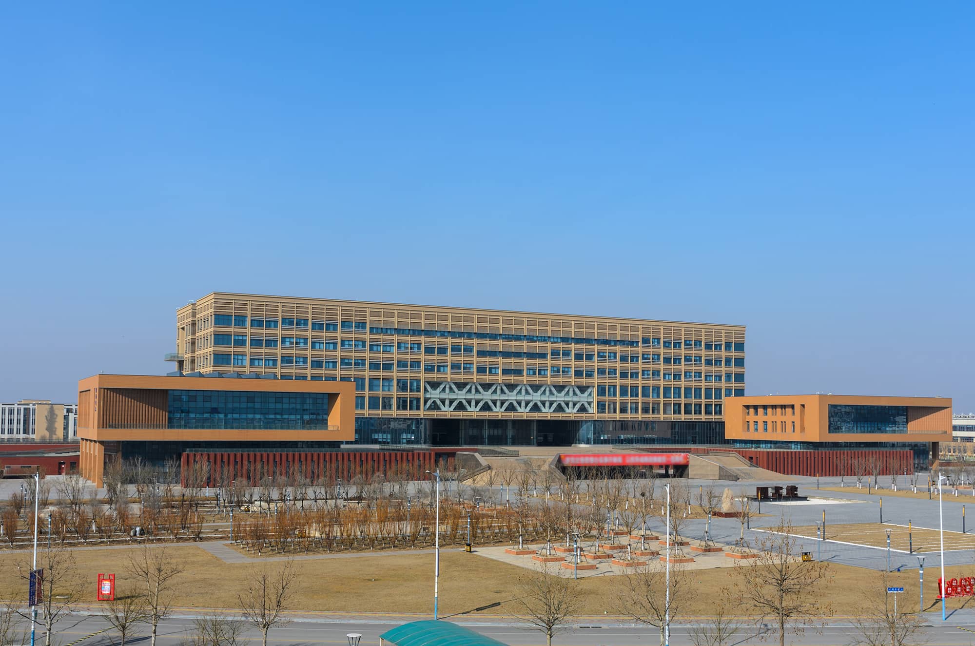 図書館全景.jpg